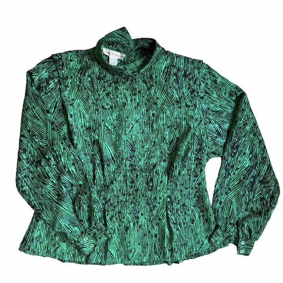 Vtg Womens Kelly Green Shirt Blouse Turtleneck Back Buttons 10‎ Petite Silky - Picture 1 of 11